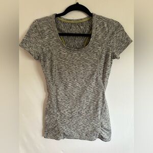 Women athleta pop space dye stripe Gray Stripe Back Zipper Pocket Top Size XXS